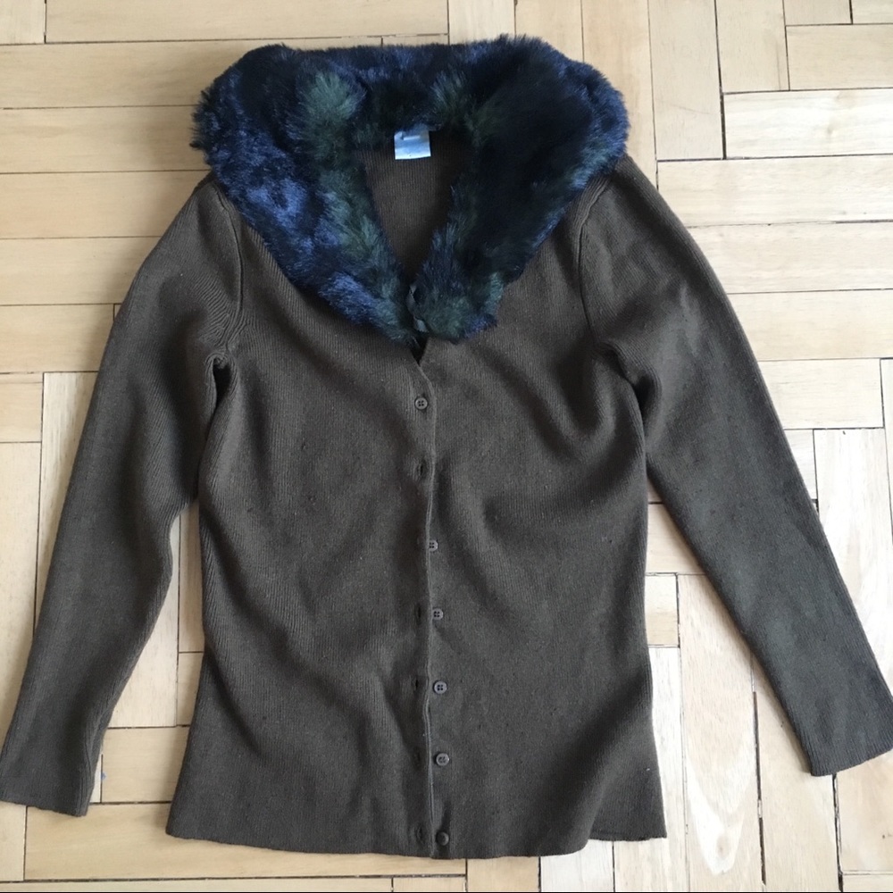 Urchin cardigan with faux fur collar. Sz XS
